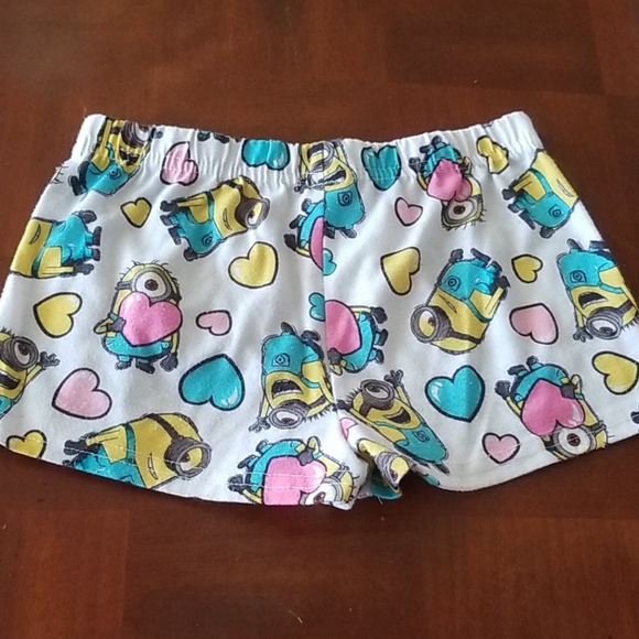 Shorts - Picture 3 of 3